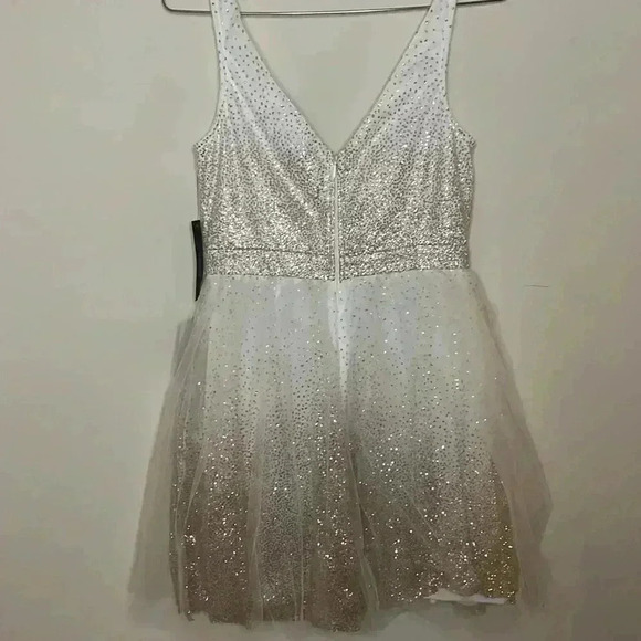 Lulus White and Gold Mini Party Dress NWT - Picture 4 of 5